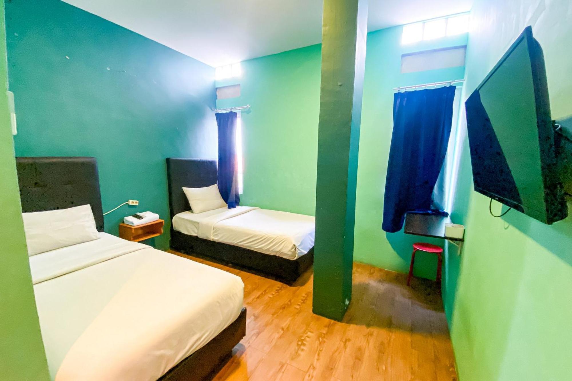 Reddoorz At Sentosa Jaya Helvetia Hotel Medan Exterior photo