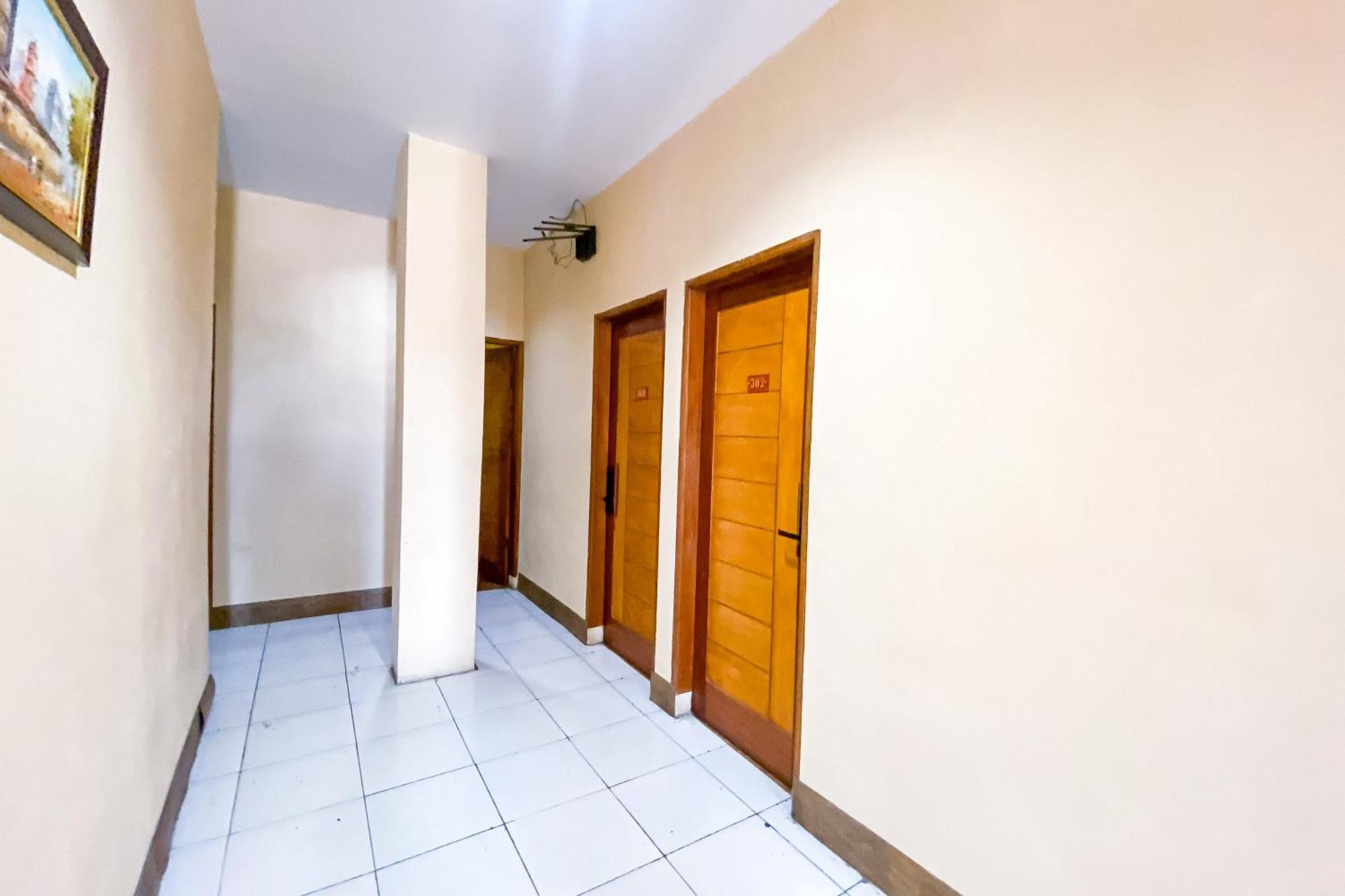 Reddoorz At Sentosa Jaya Helvetia Hotel Medan Exterior photo